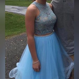 Formal Dress (size 4/6) LIKE NEW! Free shipping!